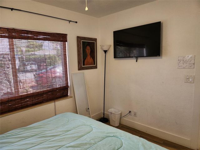 Home for sale at 4610 NE 3rd Ave - photo 6233911