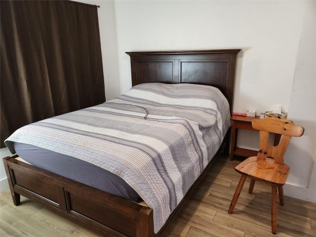 Home for sale at 4610 NE 3rd Ave - photo 6233913