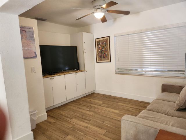 Home for sale at 4610 NE 3rd Ave - photo 6233918