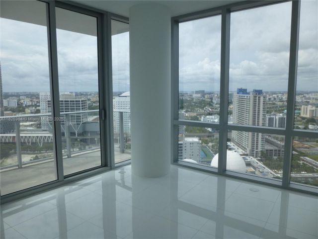 Apartment for rent  Unit #2612 - photo 6188133