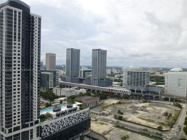 Apartment for rent  Unit #2612 - photo 6188137