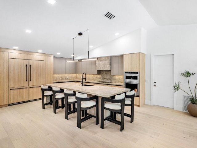 Home for sale at 8090 Twin Lake Drive - photo 6217579