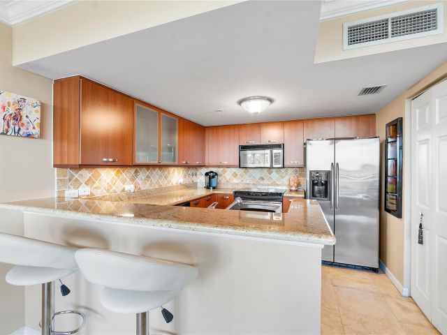 Apartment for sale  Unit #403 - photo 6211878