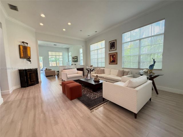 Home for rent at 11339 NW 71st St - photo 6194517