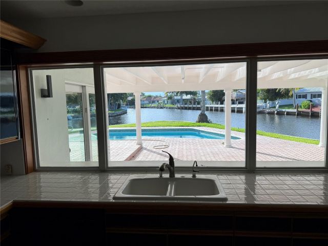 Home for rent at 5251 NE 29th Ave - photo 6201027