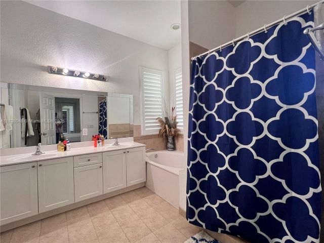 Home for sale at 16934 SW 215th Ter - photo 6188302