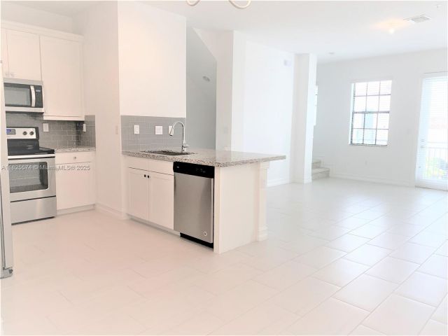 Home for rent at 11717 SW 13th Ct 11717 - photo 6188182