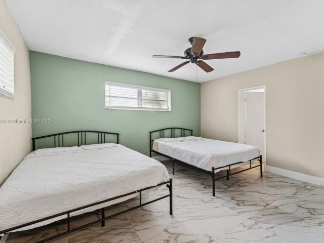 Home for sale at 919 NE 4th St - photo 6194571