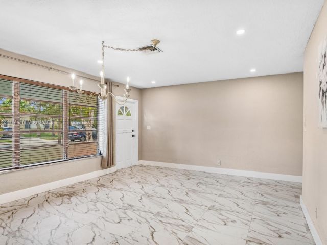 Home for sale at 919 NE 4th St - photo 6194580