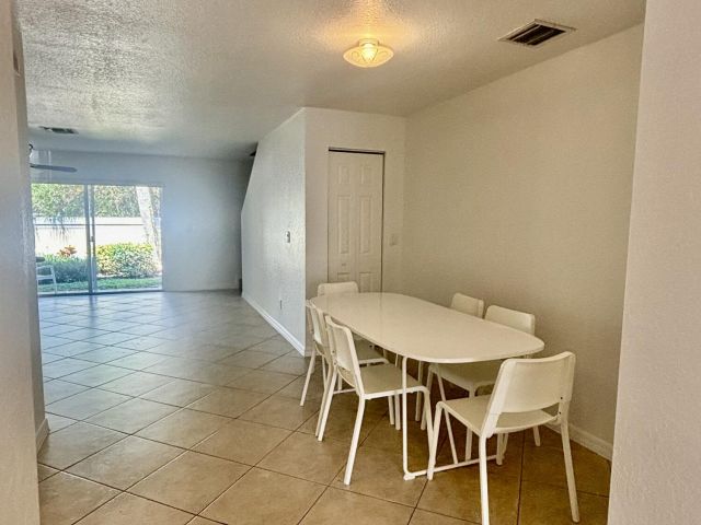 Home for rent at 22162 Majestic Woods Way Way - photo 6217819