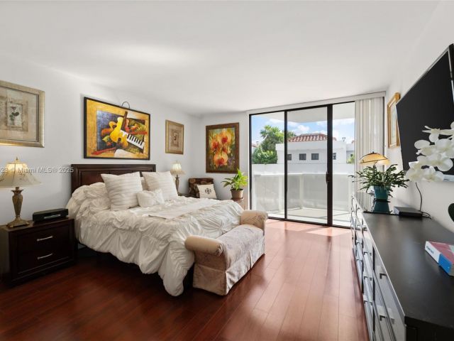 Apartment for sale  Unit #201 - photo 6199324