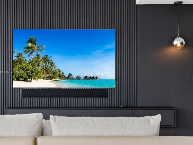 Apartment for sale  Unit #1100 - photo 6198761