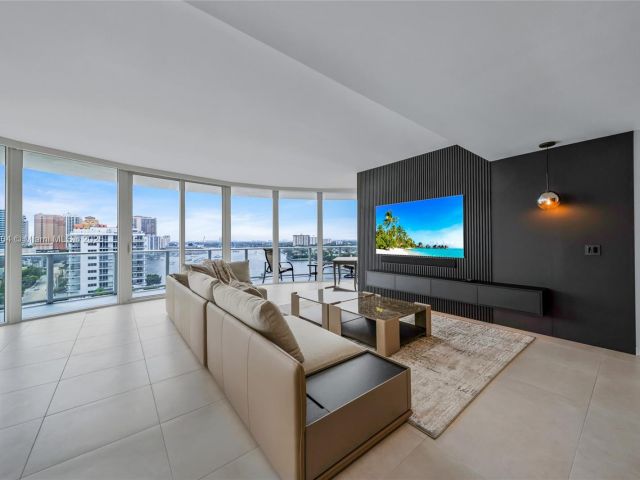 Apartment for sale  Unit #1100 - photo 6198775