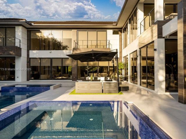 Home for sale at 6850 SW 73rd Ct - photo 6194361