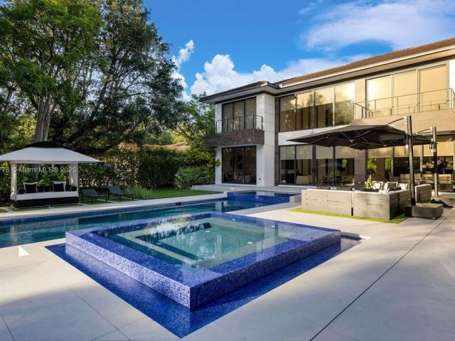 Home for sale at 6850 SW 73rd Ct - photo 6194363