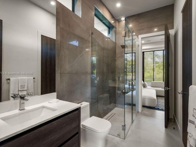 Home for sale at 6850 SW 73rd Ct - photo 6194368