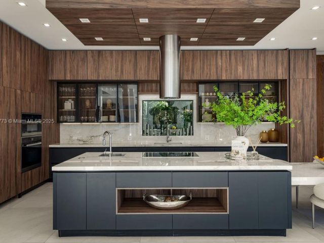 Home for sale at 6850 SW 73rd Ct - photo 6194373