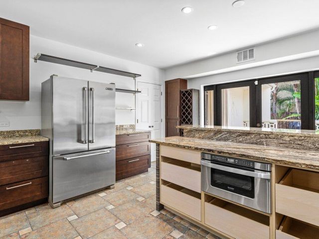 Home for sale at 517 29th Street - photo 6233499