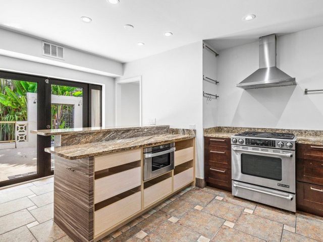 Home for sale at 517 29th Street - photo 6233501