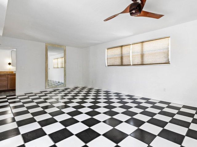 Home for sale at 517 29th Street - photo 6233506