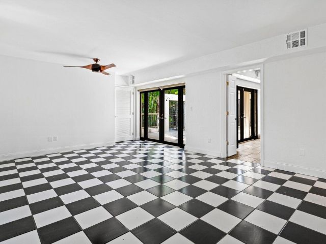 Home for sale at 517 29th Street - photo 6233508