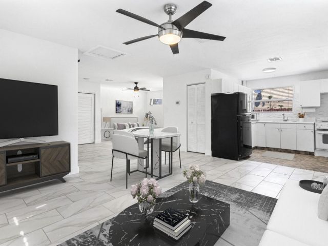 Home for sale at 517 29th Street - photo 6233514