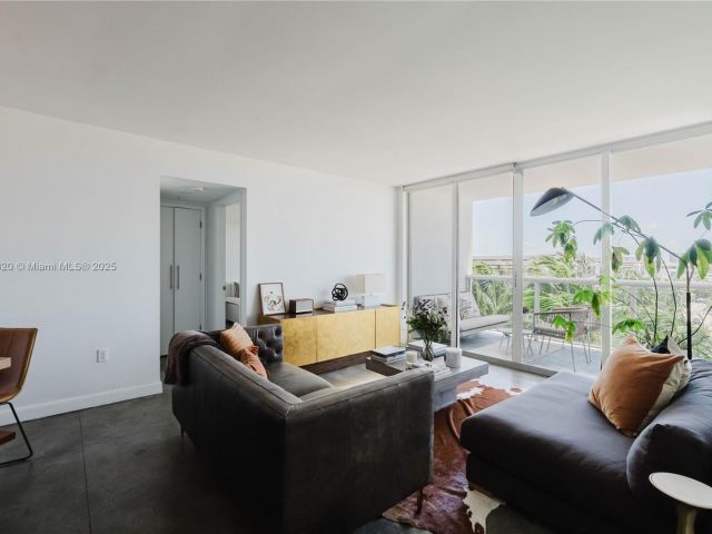 Apartment for sale  Unit #703 - photo 6189756