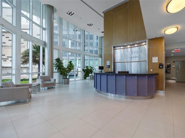 Apartment for sale  Unit #1402 - photo 6190166