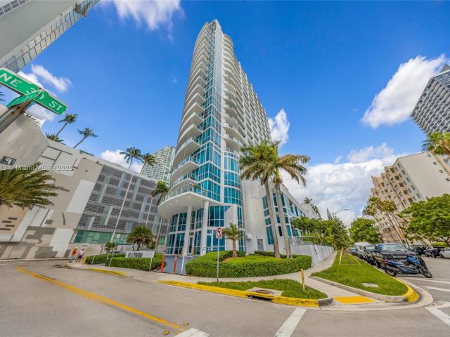 Apartment for sale  Unit #1402 - photo 6190169