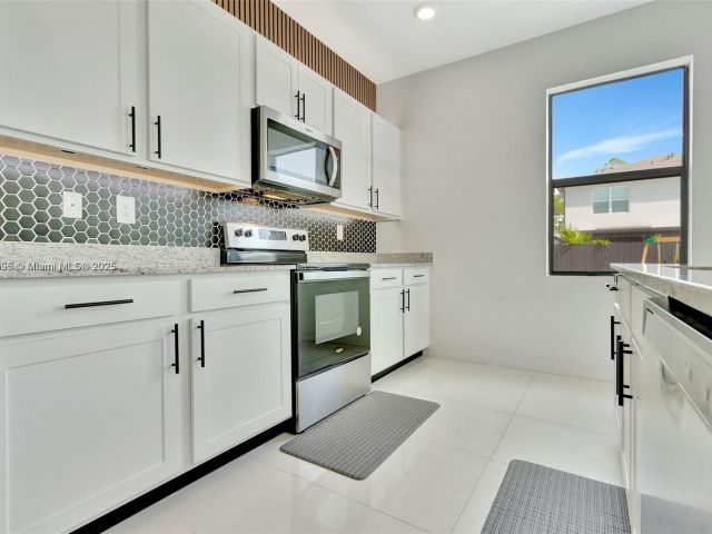 Home for sale at 12973 SW 266th ter - photo 6209019