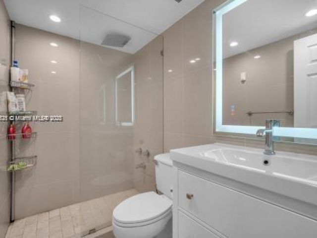 Apartment for rent  Unit #6K - photo 6190688