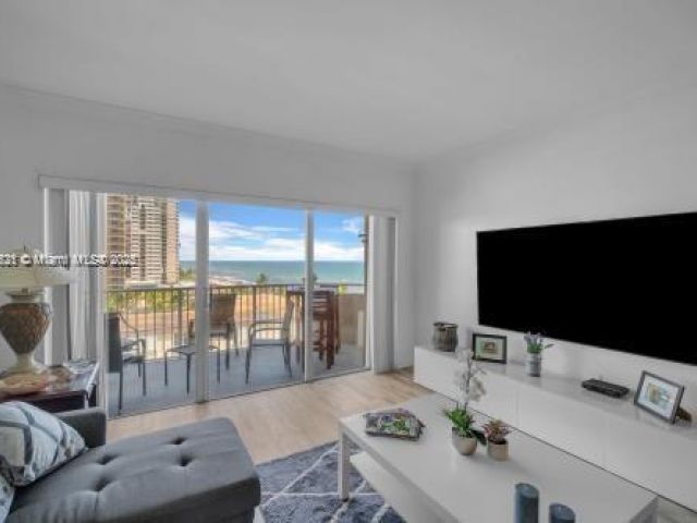 Apartment for rent  Unit #6K - photo 6190697