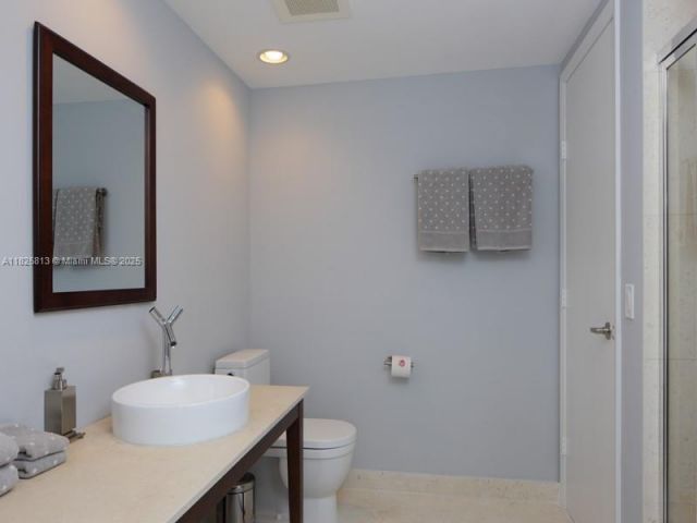 Apartment for sale  Unit #4205 - photo 6202941