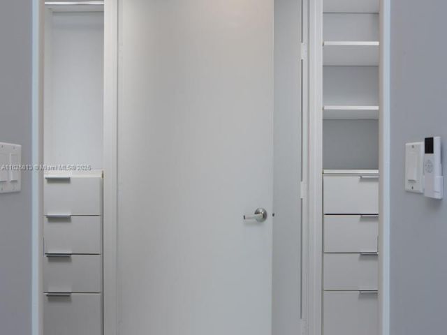 Apartment for sale  Unit #4205 - photo 6202947