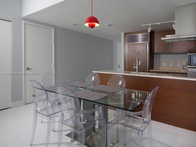 Apartment for sale  Unit #4205 - photo 6202953