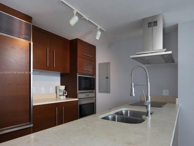 Apartment for sale  Unit #4205 - photo 6202955