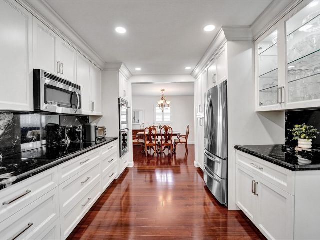 Home for sale at 4711 Bayview Dr - photo 6191482