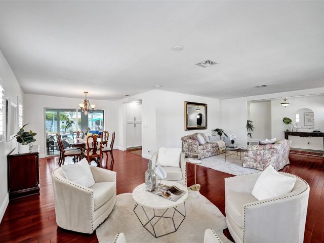 Home for sale at 4711 Bayview Dr - photo 6191486