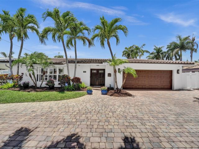 Home for sale at 4711 Bayview Dr - photo 6191488