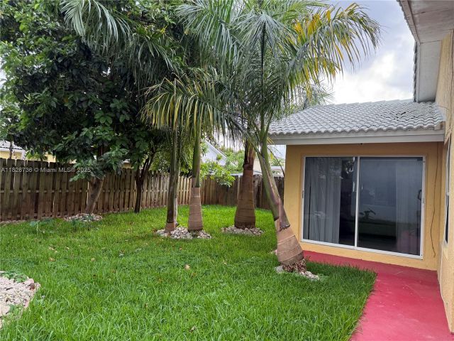 Home for rent at 12090 SW 250th Ter 0 - photo 6192439