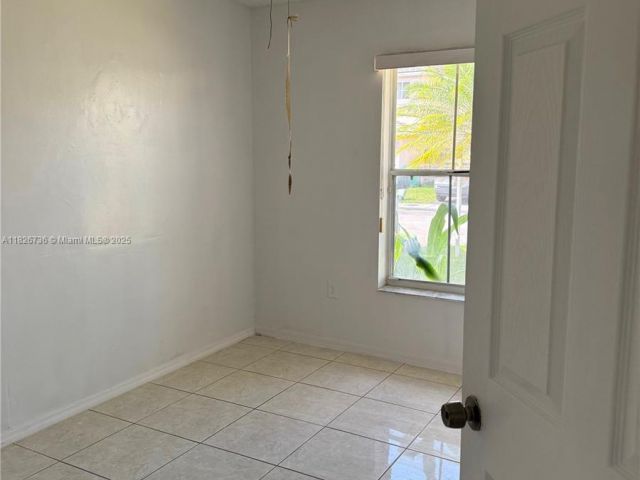 Home for rent at 12090 SW 250th Ter 0 - photo 6192441