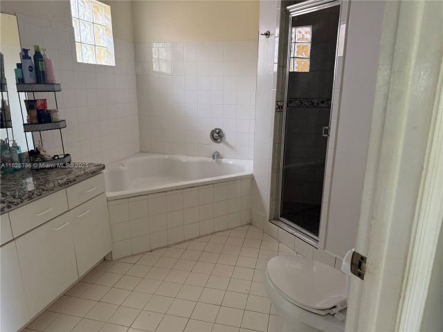 Home for rent at 12090 SW 250th Ter 0 - photo 6192443