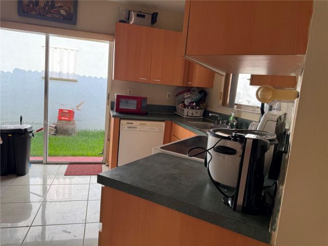 Home for rent at 12090 SW 250th Ter 0 - photo 6192448