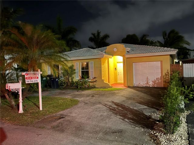 Home for rent at 12090 SW 250th Ter 0 - photo 6192451