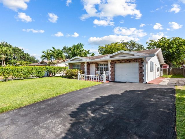 Home for sale at 3260 NW 66th St - photo 6205567