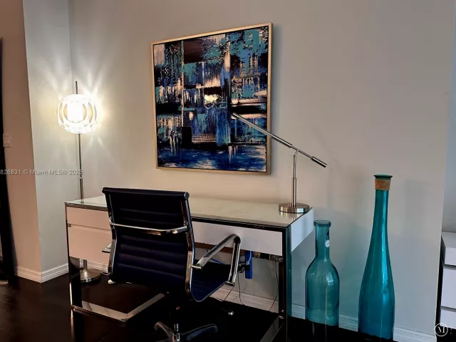 Apartment for rent  Unit #511 - photo 6193938