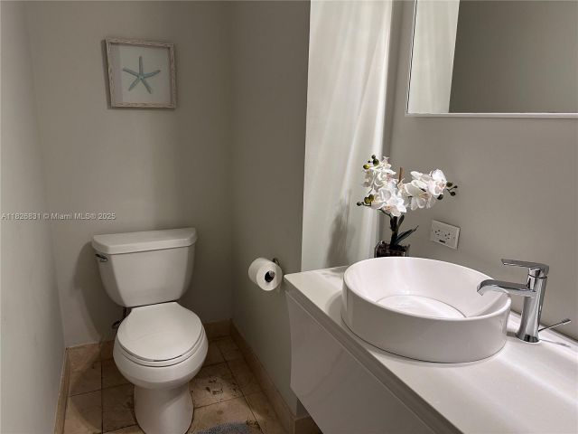 Apartment for rent  Unit #511 - photo 6193930