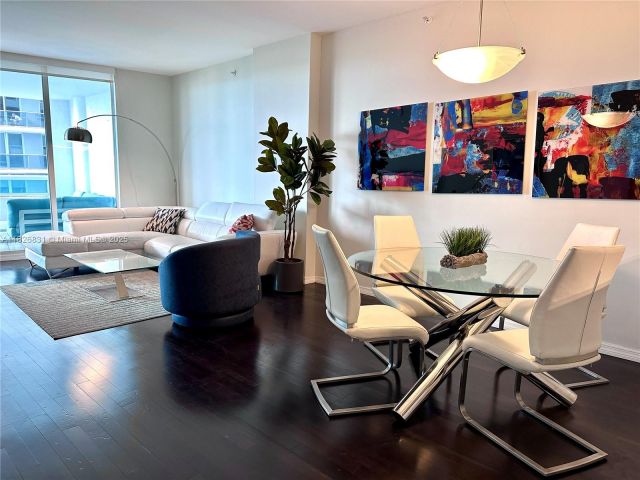 Apartment for rent  Unit #511 - photo 6193941