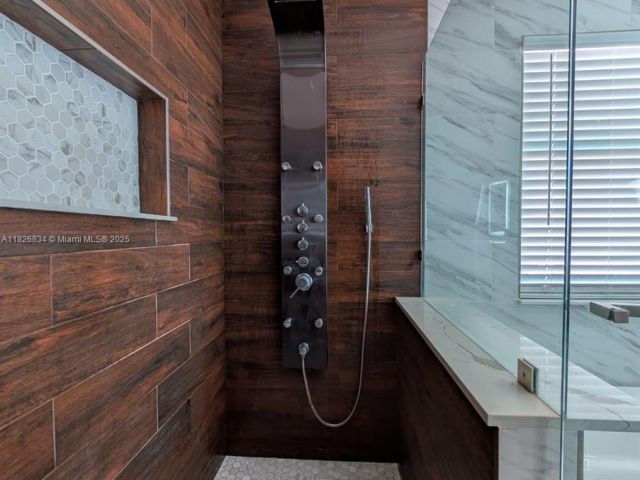 Home for sale at 335 SW 183rd Way - photo 6193521