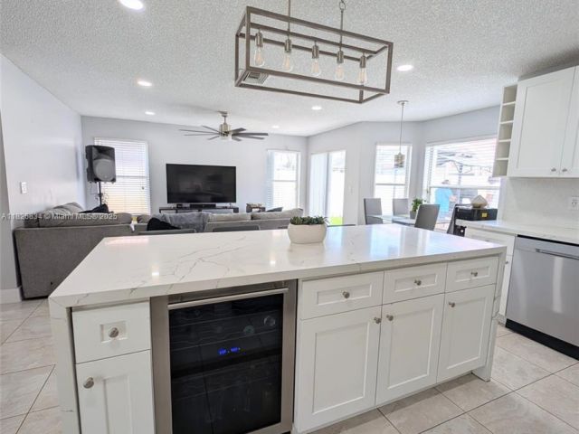 Home for sale at 335 SW 183rd Way - photo 6193532